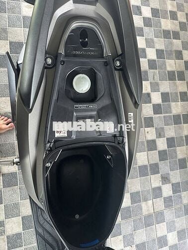 Xe máy Honda Vario 150cc màu Nâu-đen