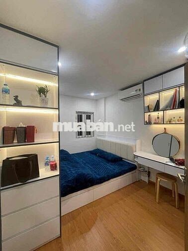 Siêu phẩm trung tâm Long Biên 32m² 3 tầng ô tô đỗ cửa giá nhỉnh 5 Tỷ