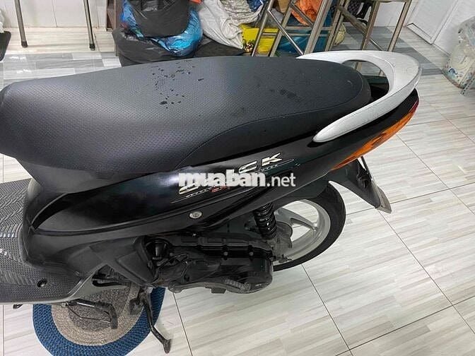 xe Click đen máy thái