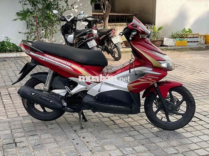 Air Blade Fi 2010 khoá Smatkey trả 8tr9 nhận xe