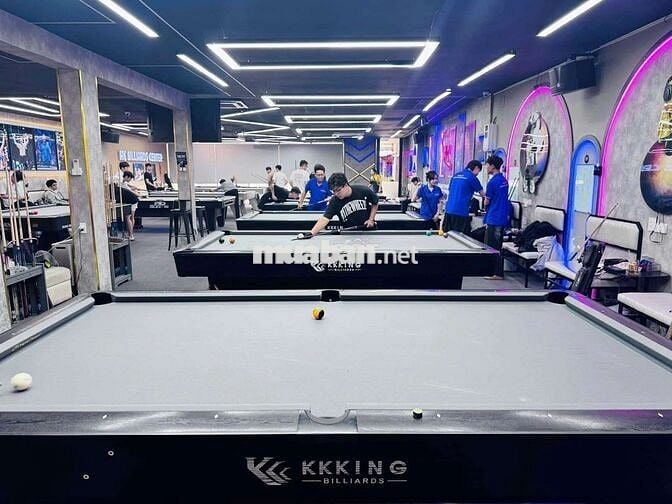 Mặt bằng kinh doanh mặt tiền Q10 10x30m giá 75 triệu/tháng