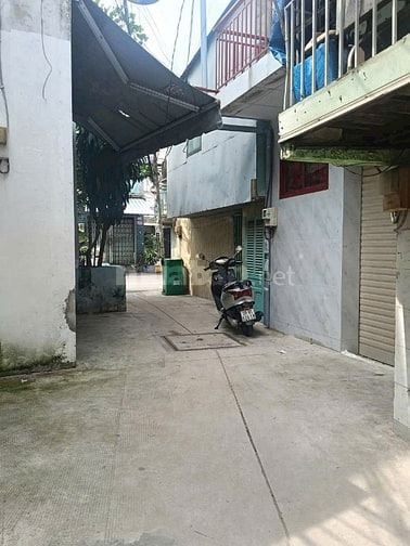 BÁN NHÀ ĐẸP, DỌN VÀO Ở NGAY, GIÁ 2 TỶ NHỈNH, GẦN CHỢ TRƯỜNG HỌC