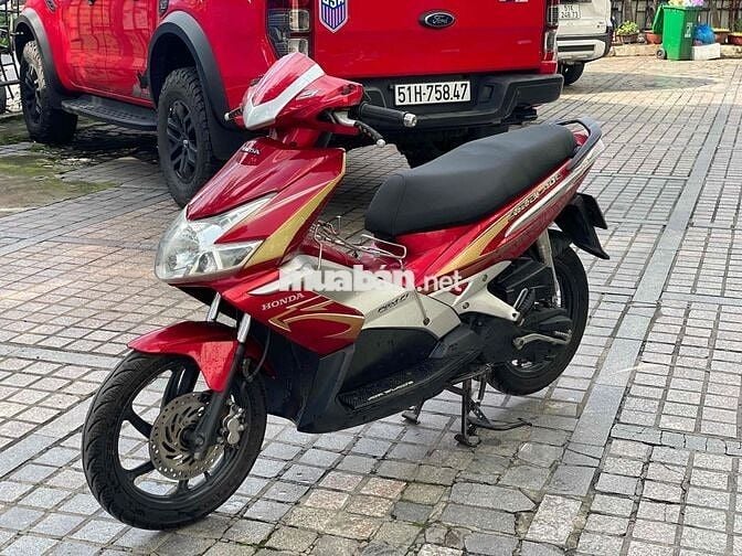 Air Blade Fi 2010 khoá Smatkey trả 8tr9 nhận xe