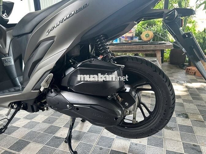 Xe máy Honda Vario 150cc màu Nâu-đen