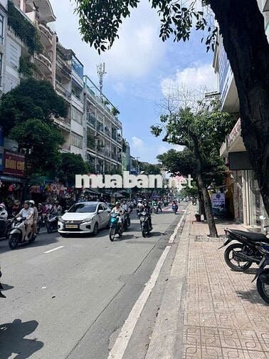 Bán nhà 6 lầu Mặt Tiền đường Nguyễn Trãi P11 Q5