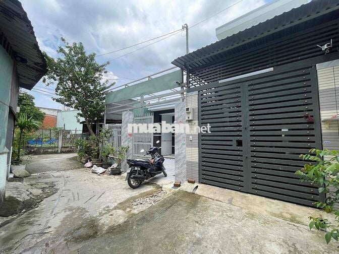 Nhà cấp 4 đẹp 5x20m Shr đg ô thông 1/50m đg nhựa ngay chợ Võ Thị Hồi