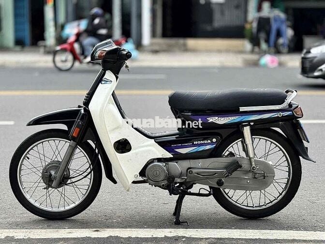 xe nhật cho ae cày bừa