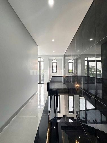 Bán nhà mới nằm trên đường Trịnh Như Khuê,xã Bình Chánh giá 1tỷ680tr.