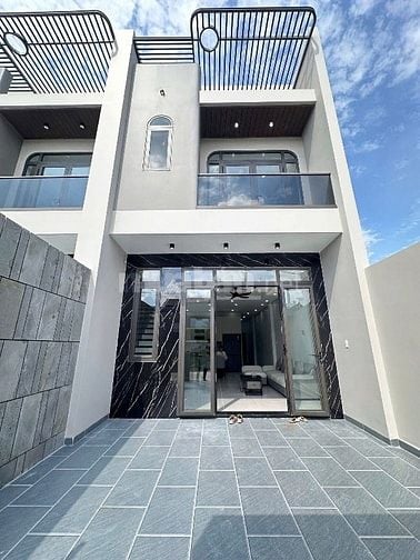 Bán nhà mới nằm trên đường Trịnh Như Khuê,xã Bình Chánh giá 1tỷ680tr.