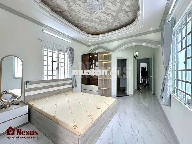 Khai Trương Phòng Balcony Gần Hoàng Quốc Việt, Nguyễn Lương Bằng