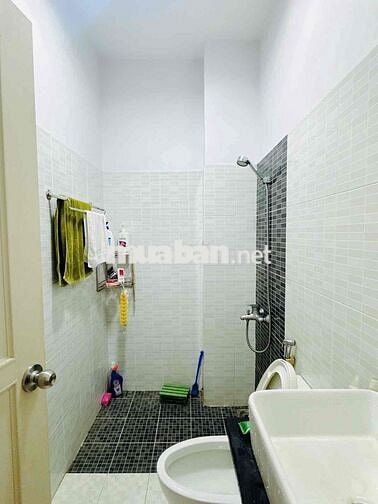 ⸻  🔥 LINH ĐÔNG – HXH ĐỖ CỬA – 58M² (4x15) – 3 TẦNG BTCT – CHỈ 5.6 TỶ