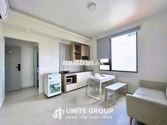 Căn hộ cao cấp 1 phòng ngủ ban công - Full nội thất - rộng 40m2