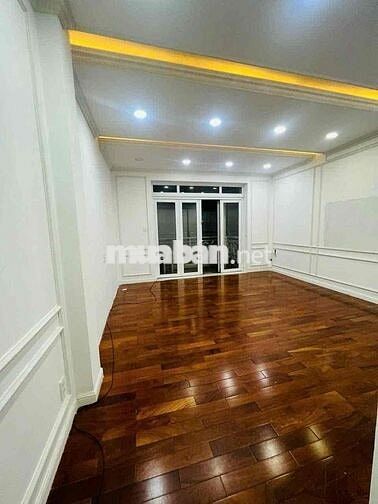 HÀNG HIẾM! CĂN GÓC ỐP KÍNH CỰC SANG - 124G Phạm Văn Hai, P.3, Tân Bình