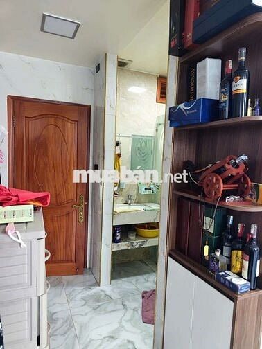 Bán nhà 6 lầu Mặt Tiền đường Nguyễn Trãi P11 Q5