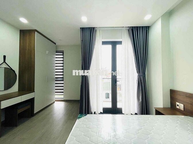 Cho thuê căn hộ 2 phòng ngủ ngay trung tâm thành phố