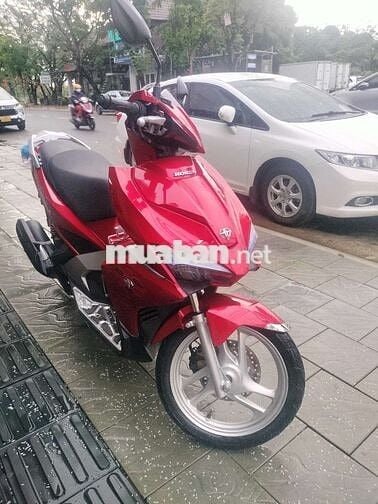 Xe máy Honda Air Blade đỏ 2017 đã dùng