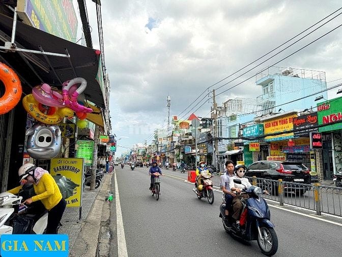 BÁN NHÀ 2 MẶT TIỀN TRƯỚC VÀ SAU : 865 HẬU GIANG - P. 11 - Q. 6 - TPHCM