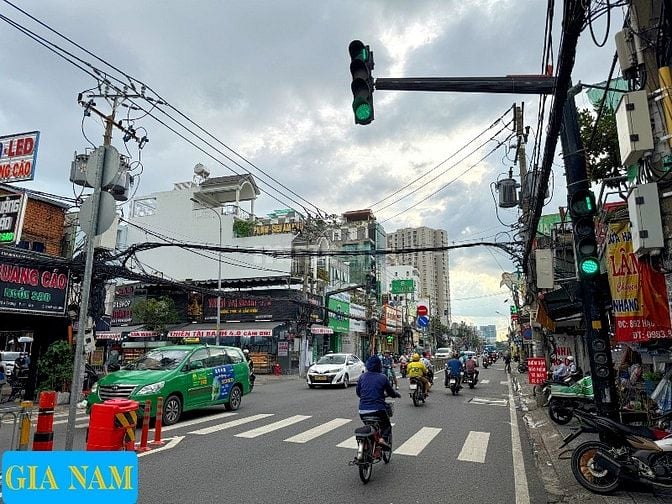 BÁN NHÀ 2 MẶT TIỀN TRƯỚC VÀ SAU : 865 HẬU GIANG - P. 11 - Q. 6 - TPHCM