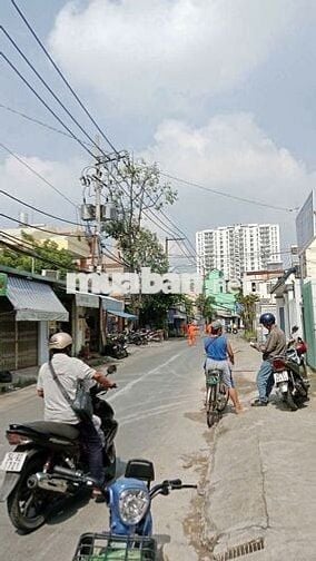 Cho thuê nhà nguyên căn mặt tiền p.Trường Thọ, gần ga metro bình thái