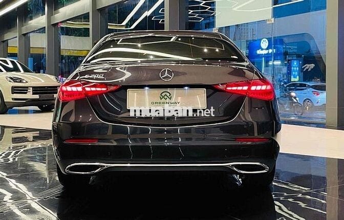 Mercedes C200 AVG 2022 đăng ký 2024