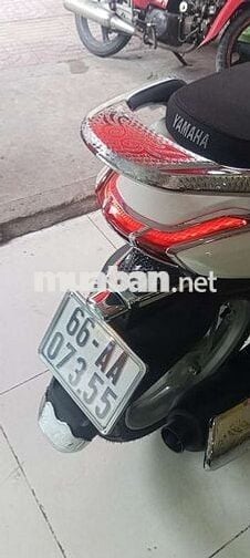 Xe máy Yamaha Janus màu trắng 2025