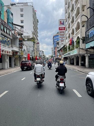 Chính chủ BÁN NHÀ MẶT TIỀN TRẦN HƯNG ĐẠO – QUẬN 5. Giá chỉ 220tr/m2