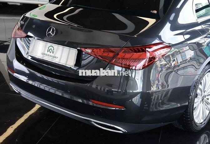 Mercedes C200 AVG 2022 đăng ký 2024