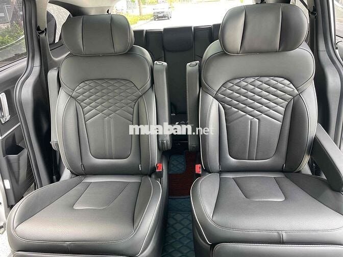 Custin 2024 bản 2.0T cao cấp