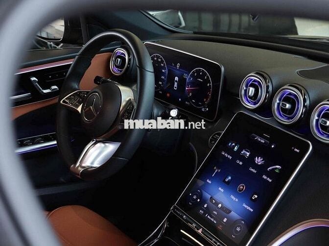 Mercedes C200 AVG 2022 đăng ký 2024