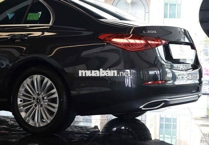 Mercedes C200 AVG 2022 đăng ký 2024