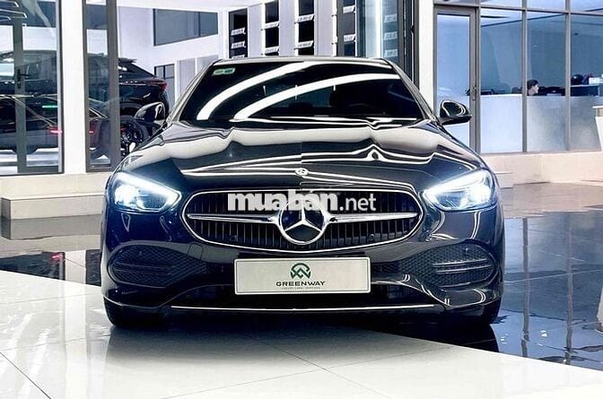 Mercedes C200 AVG 2022 đăng ký 2024