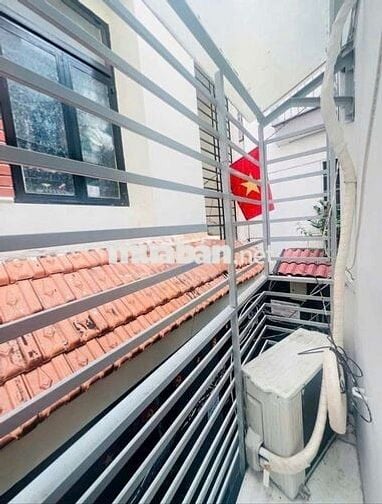 CHO THUÊ NHÀ HẺM 2 XE MÁY, 1 XET, TRẦN ĐÌNH XU Q.1