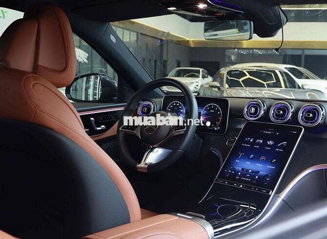 Mercedes C200 AVG 2022 đăng ký 2024