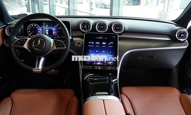 Mercedes C200 AVG 2022 đăng ký 2024