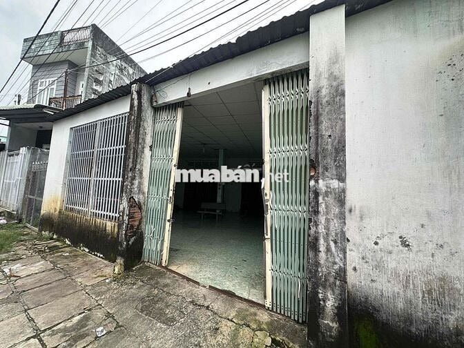 Bán nhà mặt tiền Nguyễn Trọng Thế gần ngã 3 Công An Hậu Nghĩa