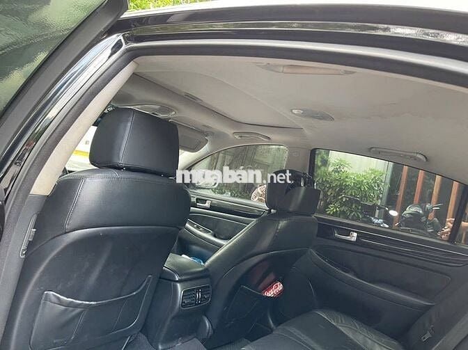 Hyundai Genesis 3.3 sedan 2012  -390 tr