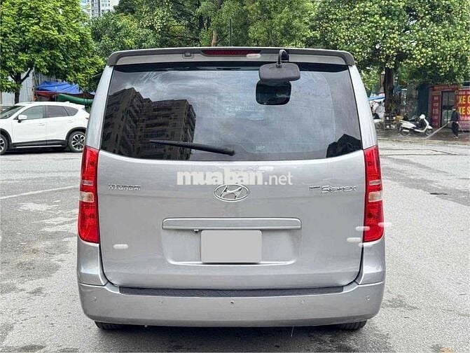 Bán xe Hyundai Grand Starex 9 chỗ số tự động 2017