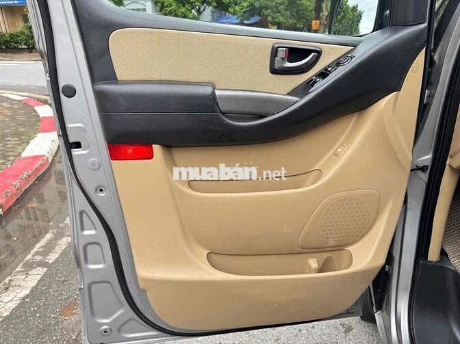 Bán xe Hyundai Grand Starex 9 chỗ số tự động 2017