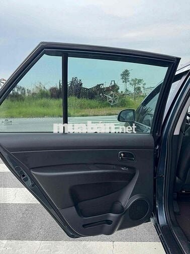 Kia Carens 2014 S 2.0 AT - 120000 km