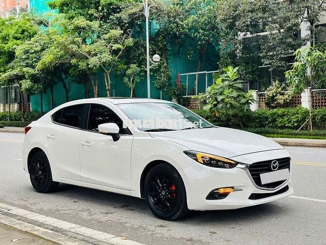 Mazda 3 2019 1.5L Luxury - 72000 km