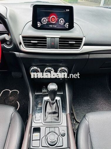 Mazda 3 2019 1.5L Luxury - 72000 km