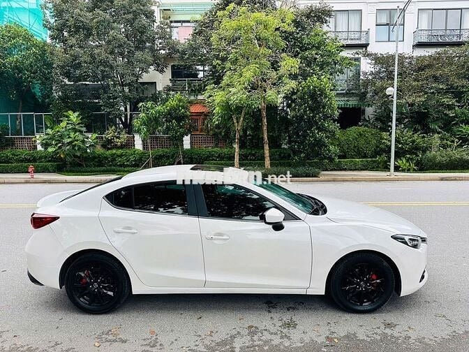 Mazda 3 2019 1.5L Luxury - 72000 km