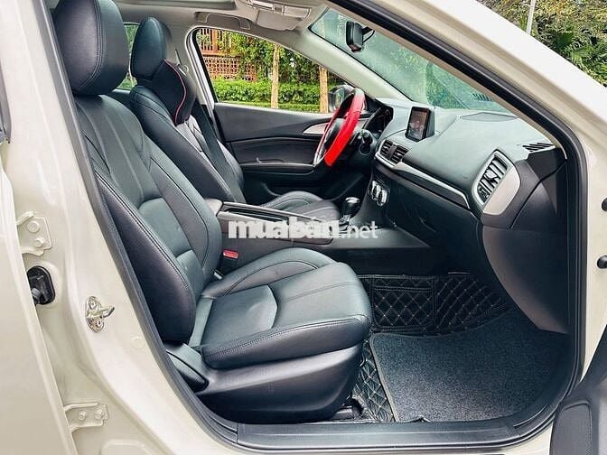 Mazda 3 2019 1.5L Luxury - 72000 km