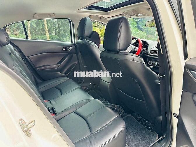 Mazda 3 2019 1.5L Luxury - 72000 km