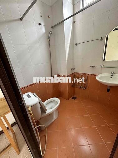 cho 1-2 người thuê phòng XVNT F17 Bình Thạnh, 4triệu (ban công riêng)