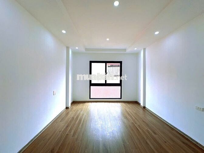 NHÀ MỚI TRUNG TÂM BA ĐÌNH - 35M2 - 6 TẦNG CÓ THANG MÁY - NỞ HẬU