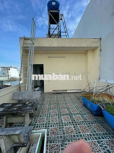 Cần bán gấp nhà P TTN Q12..DT 5 x20 .1 trệt 2 lầu 3PN 3WS hẻm xe hơi