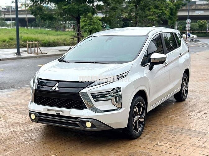 Xe 7 Chỗ Xpander 1.5 sx 2013 AT Premium