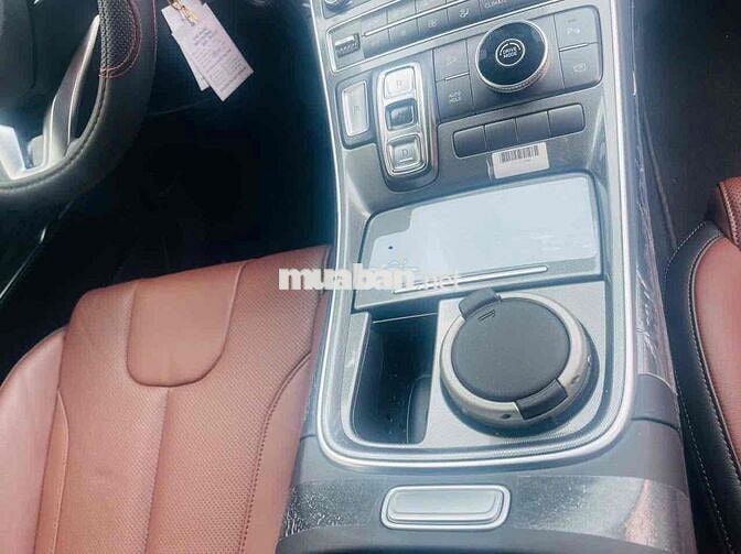 Hyundai Santafe 2024 2.2 tiêu chuẩn 2,3 vạn km!