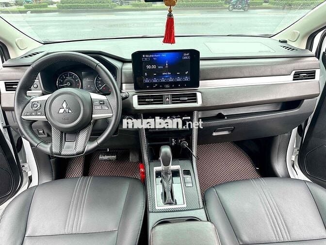 Xe 7 Chỗ Xpander 1.5 sx 2013 AT Premium